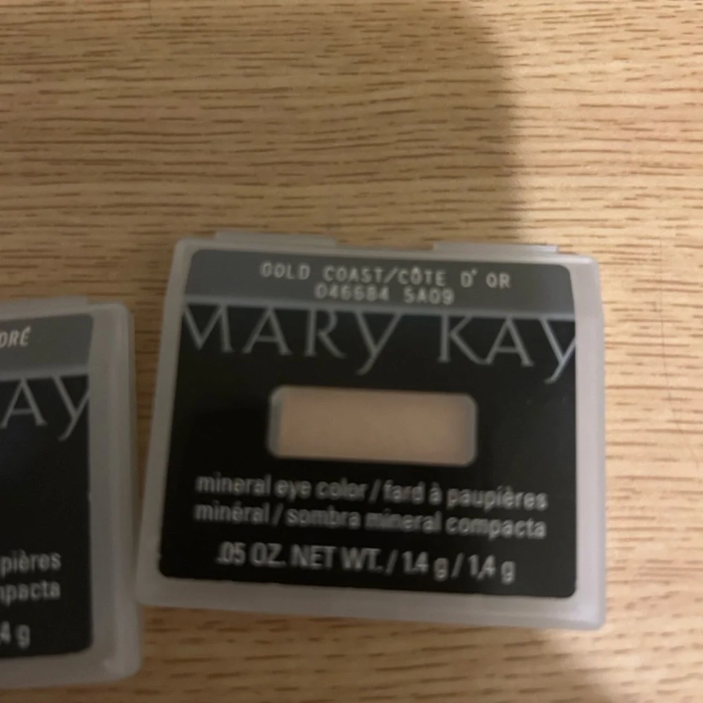 Mary Kay Brown Eyeshadow Palette